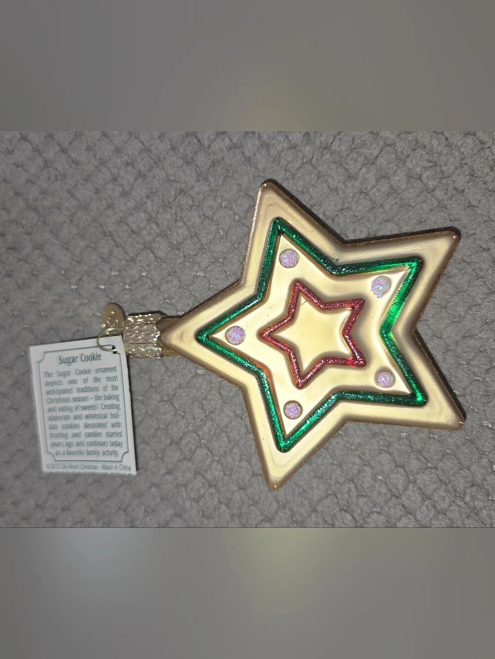 Old World Christmas Sugar Cookie Sweet Star glass ornament features a hand-paint